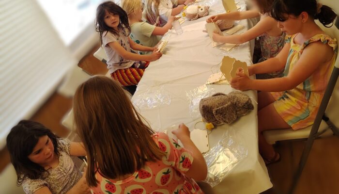 1000013755 All youth grades building bird houses